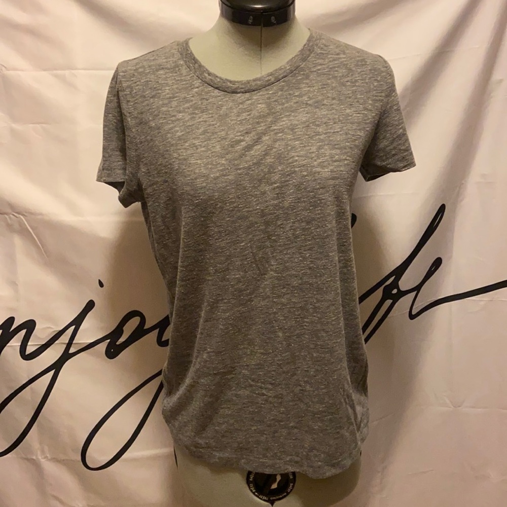 Forever 21 tee